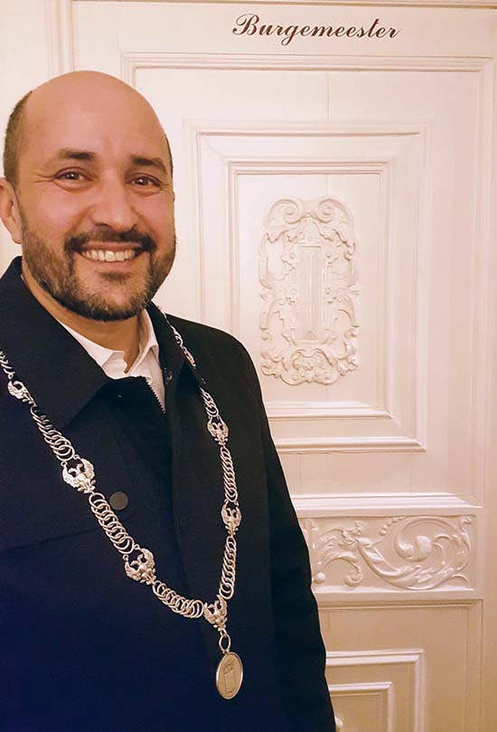 ناظورسيتي في قلب حاضرة "أرنيهم" الهولندية وتنقل عن عمدتها الريفي أحمد مركوش نصيحته لمسؤولي الناظور