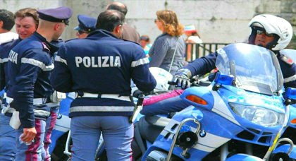  استنفار أمني داخل محكمة إيطالية بعدما حاول مغربي سرقة مسدس شرطي