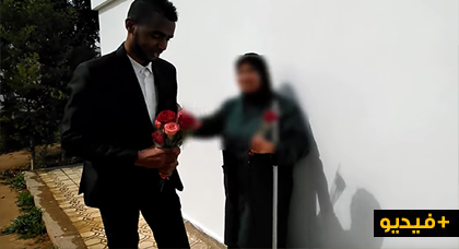 شاهدوا.. طلبة بكلية سلوان يفاجئون عاملات النظافة بهدايا رمزية إحتفاء باليوم الأممي للمراة