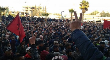نشطاء حراك الفحم يعتصمون وسط جرادة للمطالبة بالإفراج عن رفاقهم المعتقلين