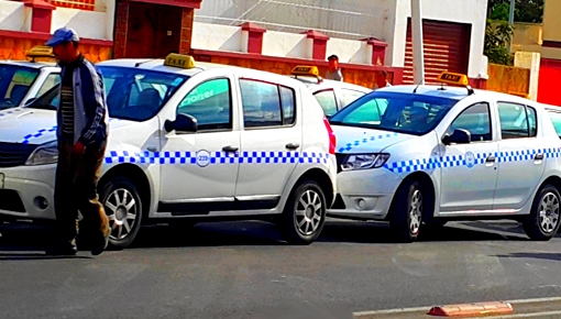 بعد إحداث مقر العمالة خارج مركز المدينة.. مواطنون بالدريوش يطالبون بتوفير سيارات الأجرة الصغيرة بعد إحداث مقر العمالة خارج مركز المدينة.. مواطنون بالدريوش يطالبون بتوفير سيارات الأجرة الصغيرة