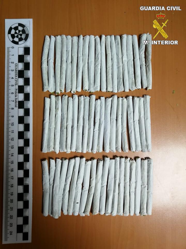 بالصور.. توقيف شخص بحوزته كمية مهمة من "الكيف" معدة للبيع في مدينة مليلية 