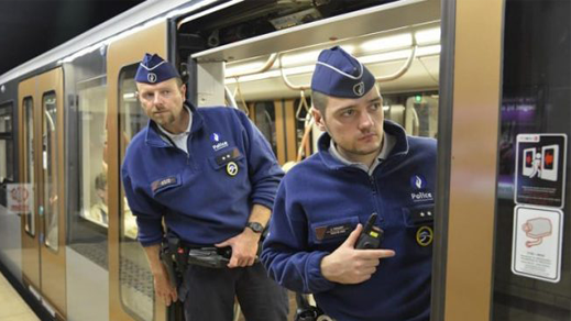 بلجيكا.. الشرطة تجري عمليات تفتيشية موسعة للبحث عن المهاجرين غير الشرعيين