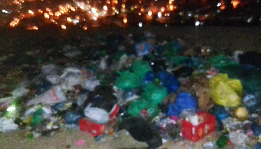 ساكنة "ايكوناف" متخوفة من انتشار الامراض بسبب التراكم المهول للأزبال