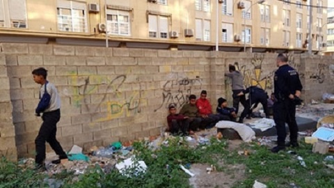 حوالي 1127 قاصرا مغربيا غير مصحوب دخلوا مليلية عبر الناظور
