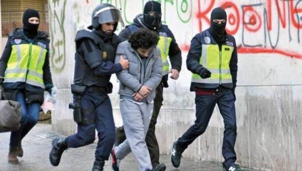 الإساءة للملك محمد السادس تجر جهاديا مغربيا بداعش إلى السجن بإسبانيا