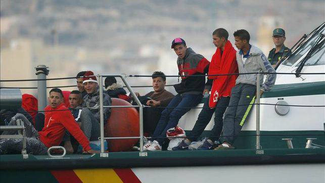 إسبانيا تغري "الحراكة" المغاربة بالأموال للعودة إلى بلدهم الأصلي