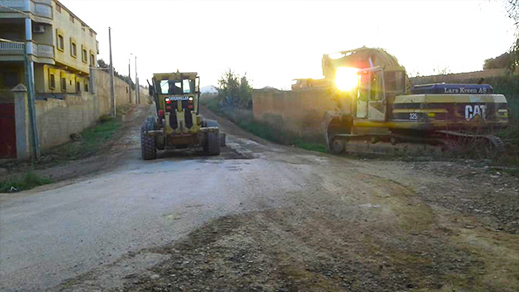 بداية أشغال تهيئة الطريق غير المصنفة الرابطة بين بودينار المركز وبني مرغنين بداية أشغال تهيئة الطريق غير المصنفة الرابطة بين بودينار المركز وبني مرغنين