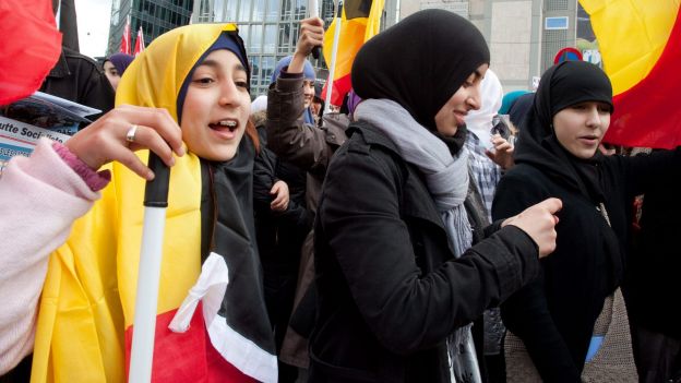 بلجيكا تشرع في تسوية وضعية "الحراكة " المغاربة ابتداء من يناير المقبل