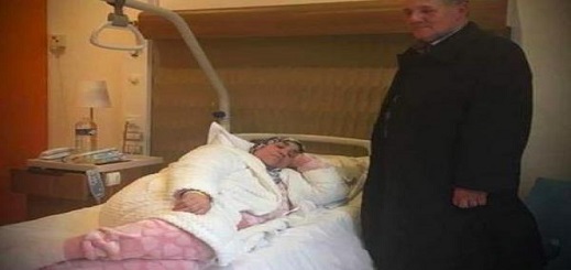 والدة ناصر الزفزافي في إحدى مصحات باريس لاستئصال ورم سرطاني