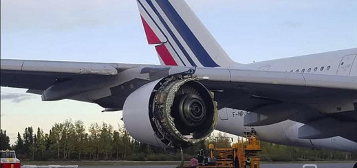 طائرة فرنسية على متنها أزيد من 500 مسافر تنجو من كارثة حقيقية بعد إندلاع حريق في أحد محركاتها