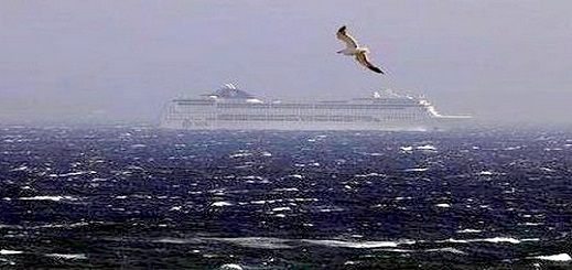 استمرار إلغاء الرحلات البحرية بين شمال المغرب وجنوب إسبانيا بسبب رداءة الجو