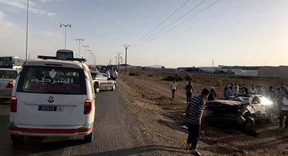 نجاة سائق سيارة تحولت إلى كومة حديد إثر حادثة سير مروعة بمدخل العروي