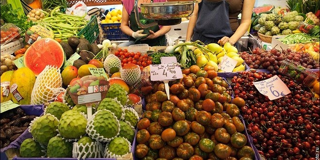 المغرب يتصدر لائحة الدول المصدرة للخضر والفواكه الى اسبانيا