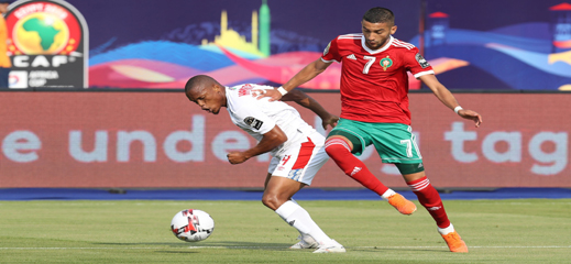 فرنس فوتبال تمنح الدولي زياش لقب أحسن لاعب في مباراة المغرب و ناميبيا