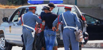 توقيف شخص ظهر في "فيديو" كاميرا المراقبة متلبسا بسرقة محل تجاري بالدريوش