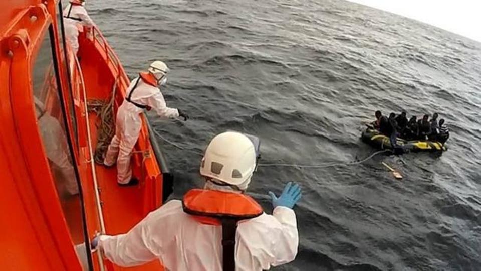 البحرية الاسبانية بمليلية تنقذ مهاجرين سريين من بنغلاديش وجنوب الصحراء