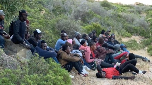 إحباط رحلة سرية لـ125 مرشحا للهجرة من دول جنوب الصحراء بينهم 65 امرأة بأركمان