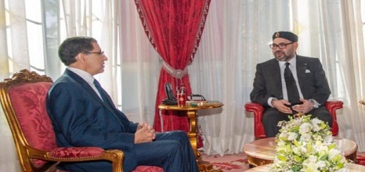 الملك يستقبل رئيس الحكومة ويستفسره حول إقتراحات تجديد وإغناء مناصب المسؤولية الملك يستقبل رئيس الحكومة ويستفسره حول إقتراحات تجديد وإغناء مناصب المسؤولية