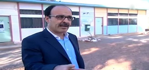 العماري يخصص 400 مليون لتهيئة مدرسة "امنود" التي درس فيها بالحسيمة