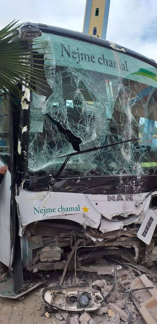 الألطاف الإلهية تحول دون سقوط ضحايا في حادثة حافلة لنقل المسافرين بتزطوطين 