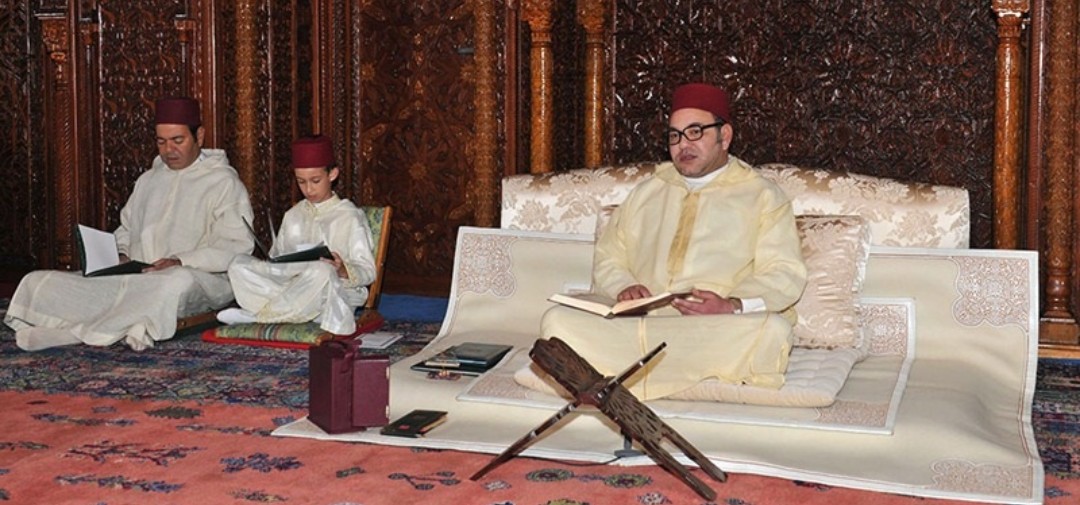 الملك محمد السادس يترأس حفلا دينيا بمناسبة ذكرى وفاة والده