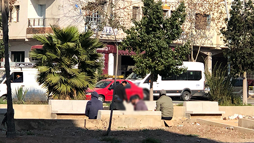احتقان عارم وسط سُكّان شارعٍ وسط الناظور بعدما حوّله المنحرفون إلى مرتع لسلوكيات إجرامية