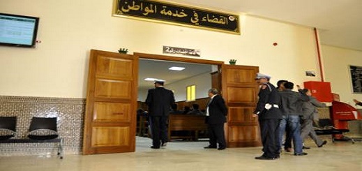 ابتدائية الحسيمة تقضي بالسجن 3 أشهر في حق 5 متهمين بالتظاهر بدون ترخيص