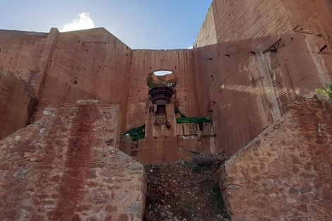 ربورتاج.. "أَدْرَار نْ وَكْسان" بالناظور .. منجم حديد أغرى الاستعمار الإسباني ربورتاج.. "أَدْرَار نْ وَكْسان" بالناظور .. منجم حديد أغرى الاستعمار الإسباني