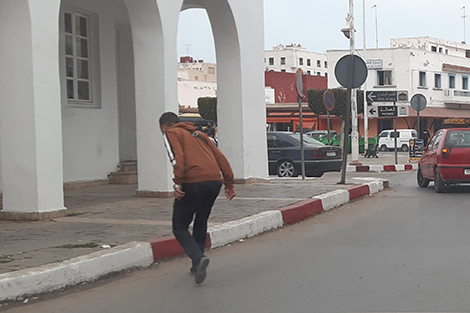فاعلون يطالبون بوضع تشوير "ممر الراجلين" بمدينة الناظور