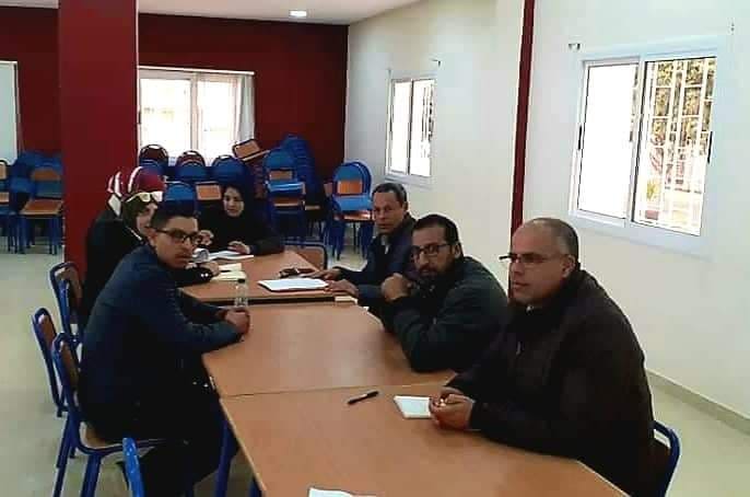 الفرع الإقليمي للدريوش لـ"جمعية الأساتذة المجددين بالمغرب" يجدد مكتبه المسير