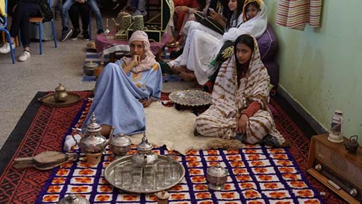 تلامذة يقيمون معرضا لروافد التراث المغربي باعدادية "الكندي" بالناظور