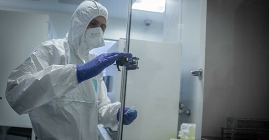 السلطات الفرنسية تعلن وفاة 48 شخصا وتسجيل 2281 إصابة بفيروس كورونا