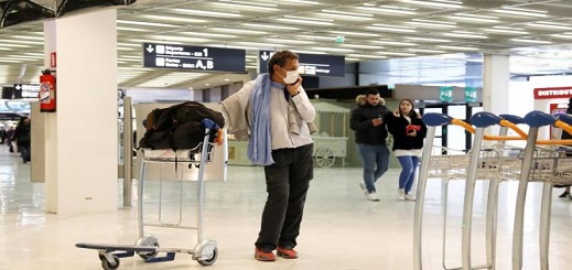 ضمنهم ناظوريون.. مغاربة هولندا ينتقدون تقاعس سلطات امستردام في إعادتهم بعدما علقوا بالمغرب