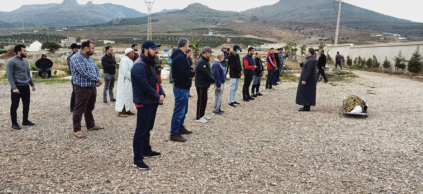 تشييع جنازة الزميل "حمادي مرسق" في جو استثنائي بمقبرة الناظور 