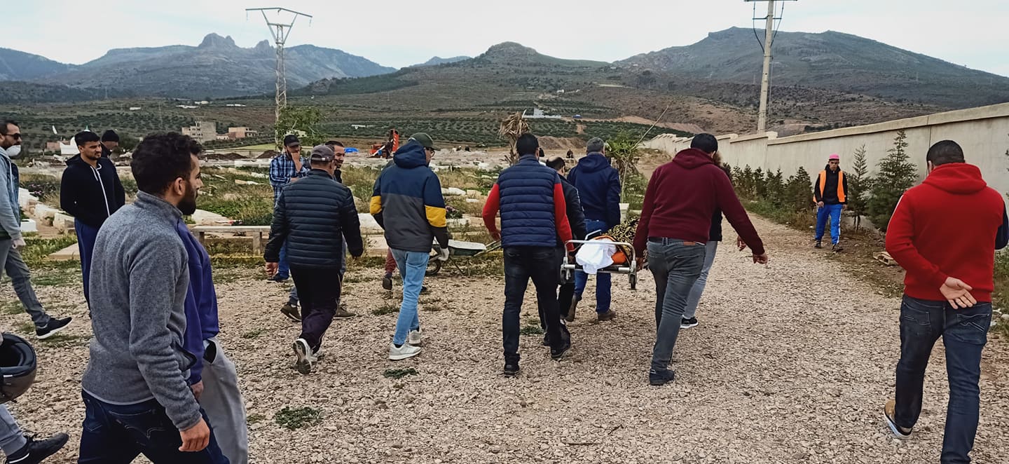 تشييع جنازة الزميل "حمادي مرسق" في جو استثنائي بمقبرة الناظور 