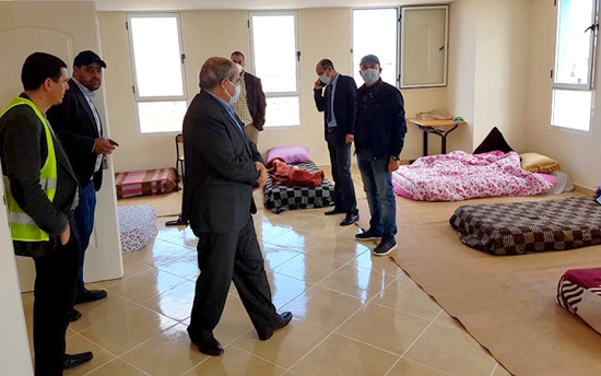 لمواجهة وباء كورونا.. جماعة الدريوش تخصص 42 مليون سنتيم لدعم الأسر المتضررة وإيواء المشردين