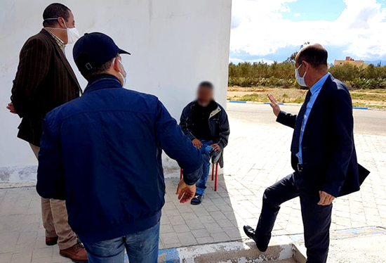 لمواجهة وباء كورونا.. جماعة الدريوش تخصص 42 مليون سنتيم لدعم الأسر المتضررة وإيواء المشردين