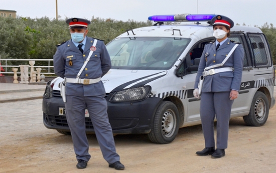 شاهدوا.. قايدات ونساء الدرك الملكي يساهمن في تحسيس المواطنين وتنزيل حالة الطوارئ الصحية بالدريوش