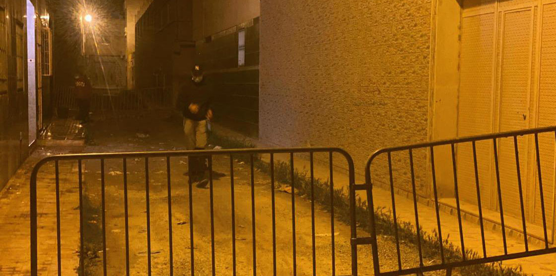 طريقة تعقيم غريبة لمنزل شخص مصاب بكورونا في العروي تسائل المجلس الجماعي 