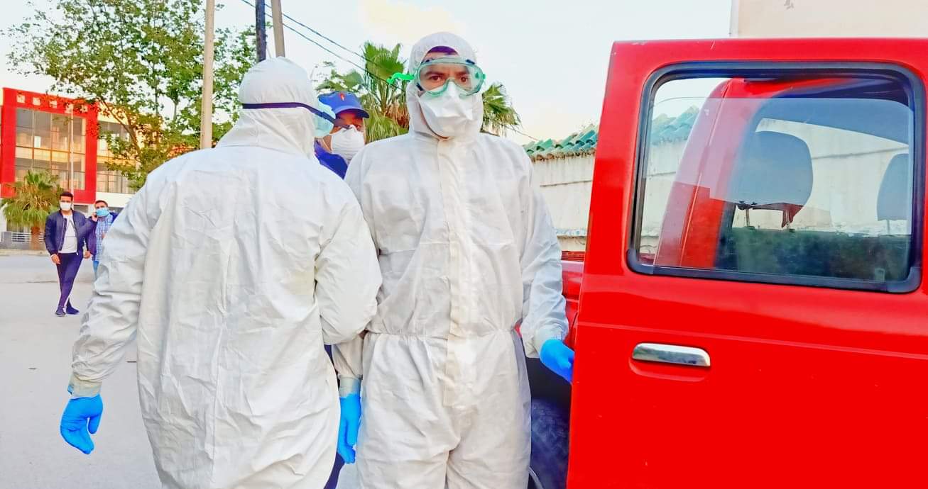 أطفال في سنوات عمرهم الأولى يتلقون العلاج من فيروس كورونا بمستشفى الناظور
