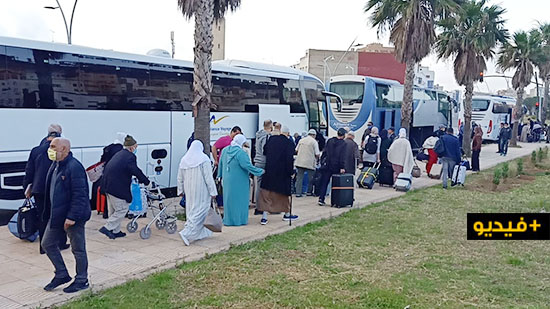 شاهدوا.. ترحيل أزيد من 100 مهاجر "عالقين" بالناظور والنواحي إلى هولندا عبر مطار البيضاء الدولي