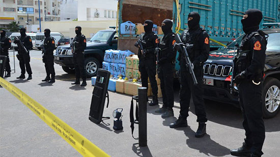 بالصور.. حجز 3 أطنان ونصف من مخدر الشيرا على متن شاحنة قادمة من الشمال