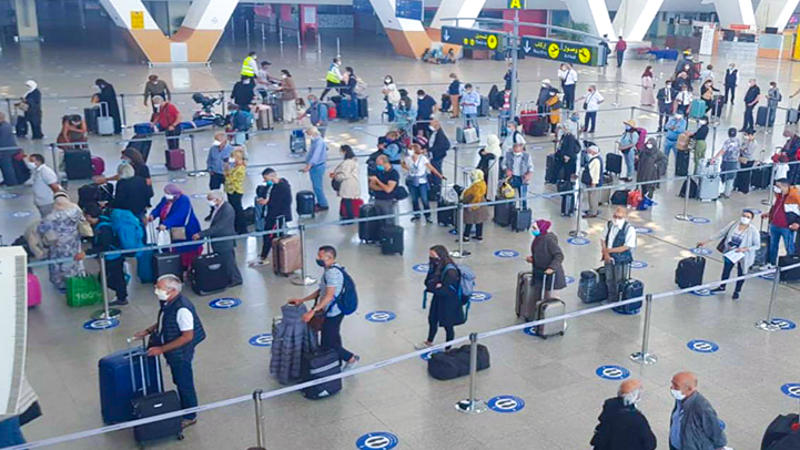 بالصور.. 816 شخصا يغادرون المغرب الى فرنسا عبر رحلات جوية