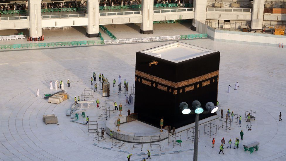 السعودية تائهة بين إلغاء موسم الحج أو تقليص عدد الحجاج خوفا من كورونا