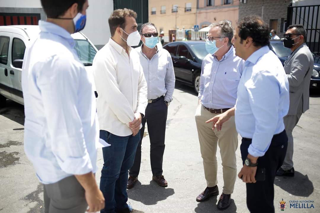 هل سينضم منتخبو الناظور للمبادرة؟.. حاكم مليلية يحتفي بعمال النظافة اعترافا بنجاحهم في تدبير مرحلة كورونا