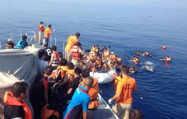 الحرس الإسباني ينقذ 38 شخصا على متن أربعة قوارب انطلقت من شواطئ الريف