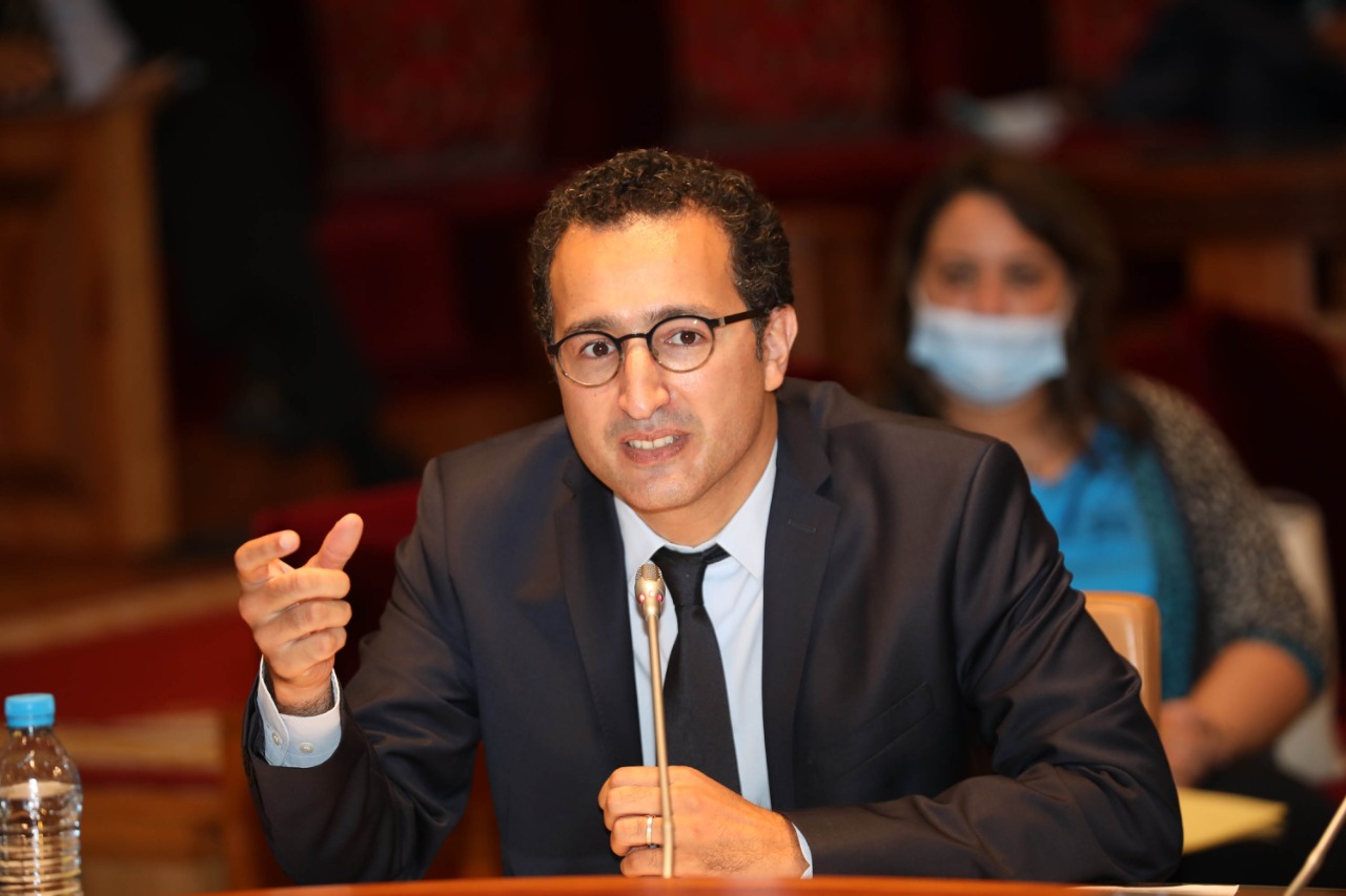 وزير الثقافة يعد بخلق منصة مثل “نيتفليكس” للترويج للأعمال السينمائية المغربية