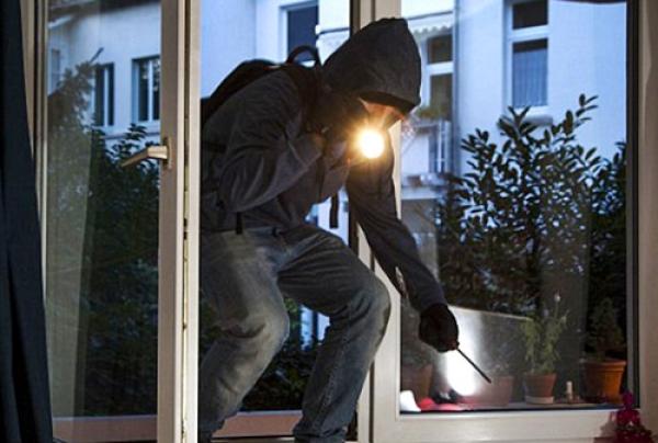 هولندا.. استفحال ظاهرة السطو على المنازل بعد تخفيف الإغلاق  هولندا.. استفحال ظاهرة السطو على المنازل بعد تخفيف الإغلاق