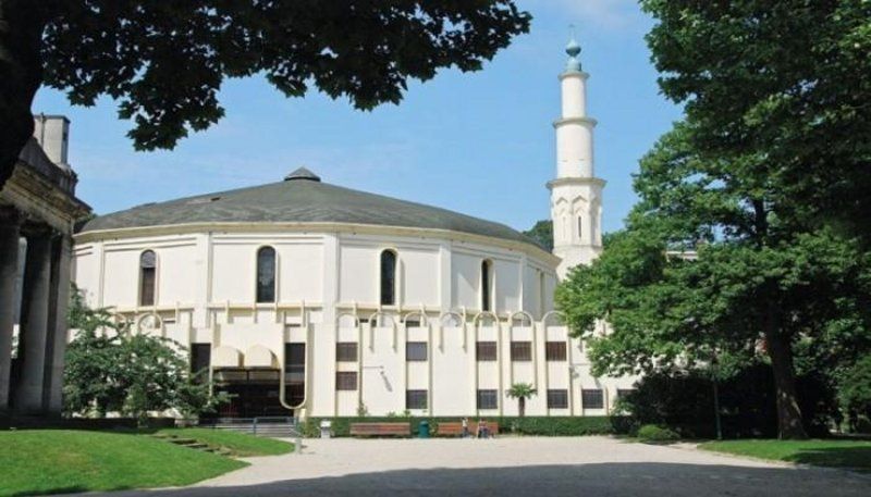 الهيئة التنفيذية لمسلمي بلجيكا تنفي إغلاق المساجد بسبب كورونا وتكشف أسباب إلغاء صلاة العيد